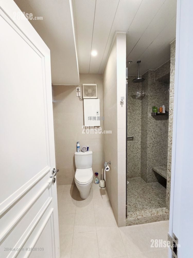 Belmont Court Sell 3 Bedrooms , 3 Bathrooms 1,695 ft²