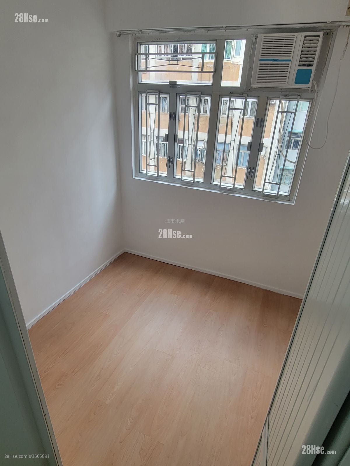 唐楼 租盘 2 房 , 1 浴室 325 平方尺