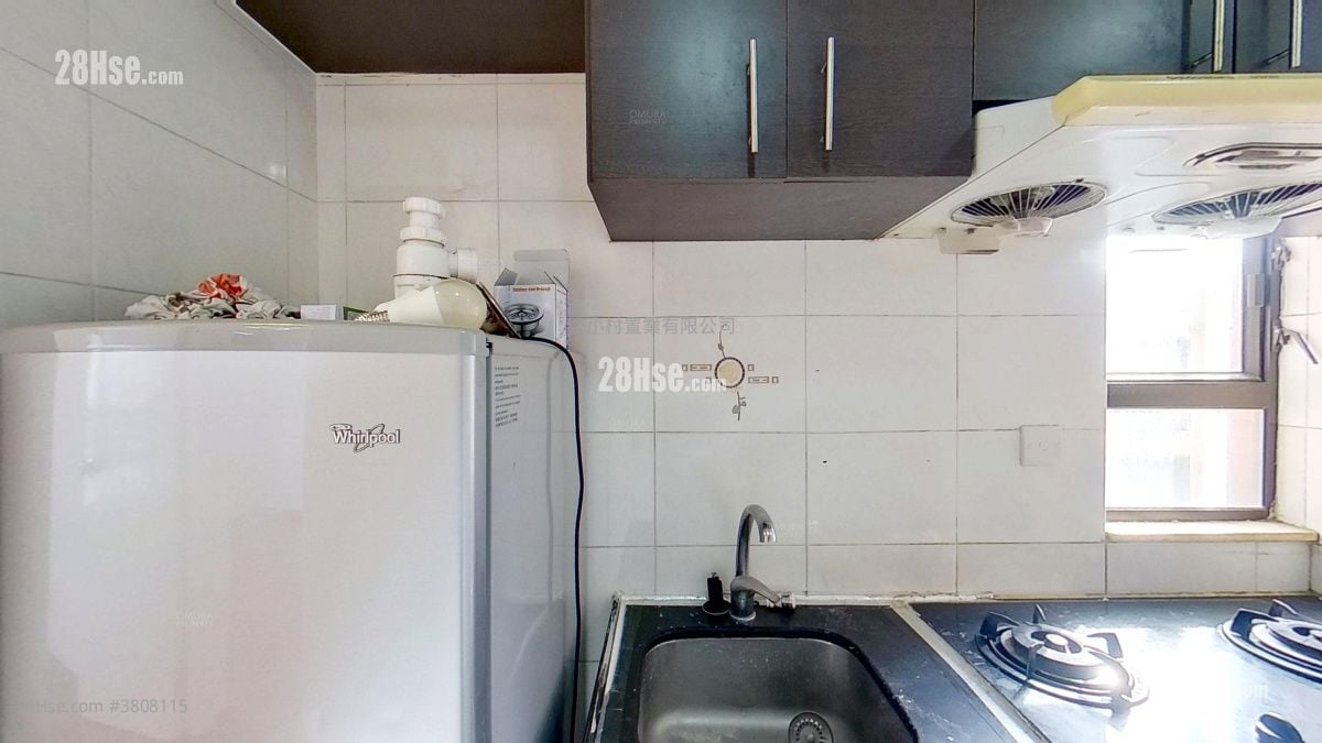 厨房: 贤苑 租盘 3 房 , 2 浴室 587 平方尺