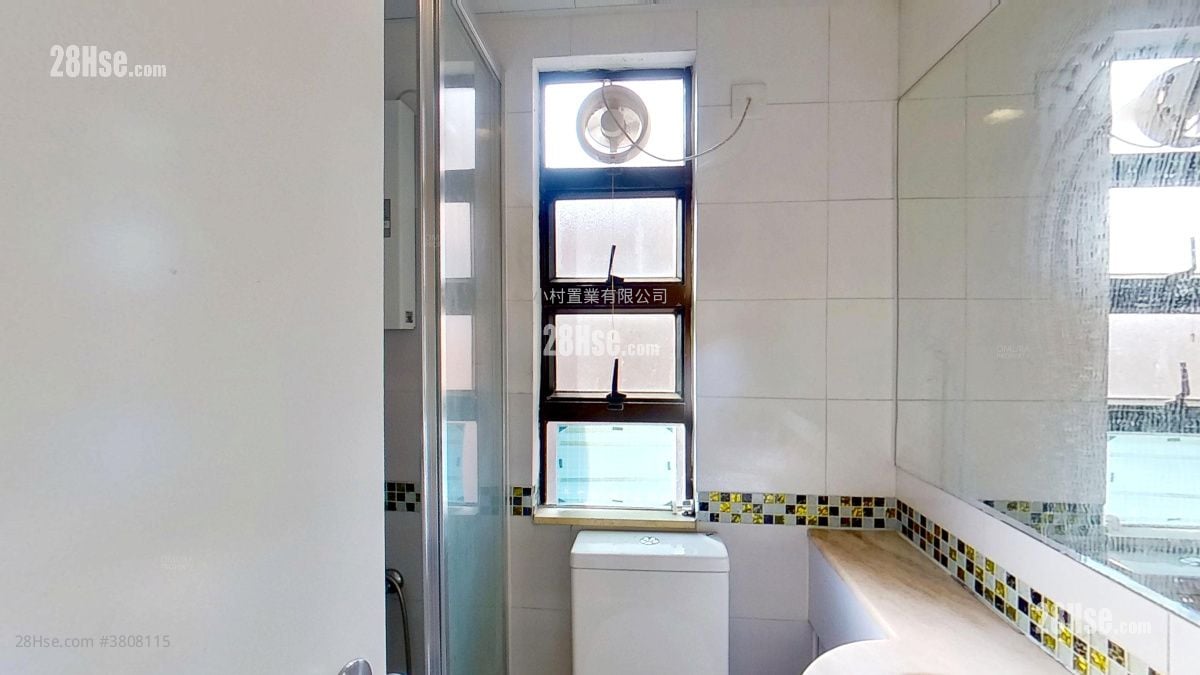 浴室: 贤苑 租盘 3 房 , 2 浴室 587 平方尺