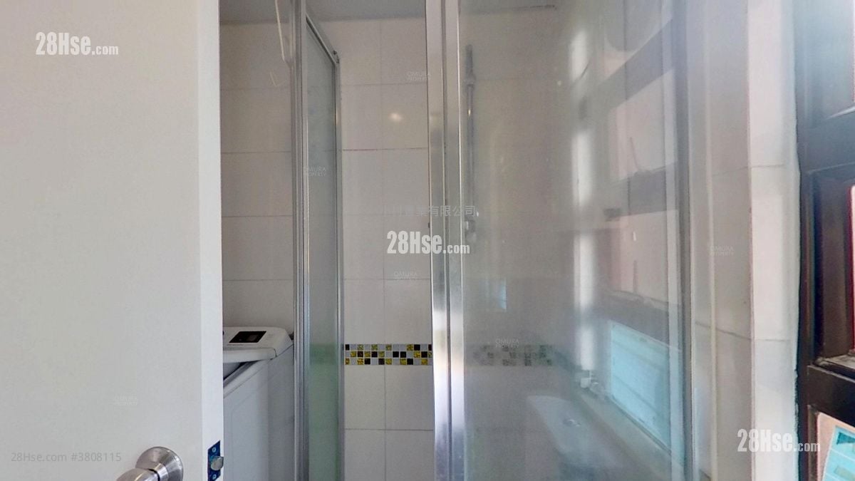 浴室: 贤苑 租盘 3 房 , 2 浴室 587 平方尺