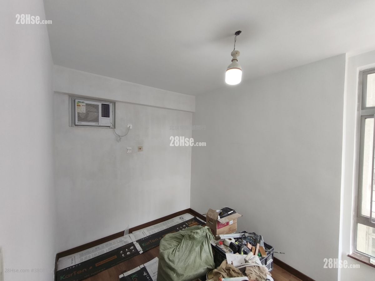 丽港城 租盘 2 房 , 1 浴室 517 平方尺