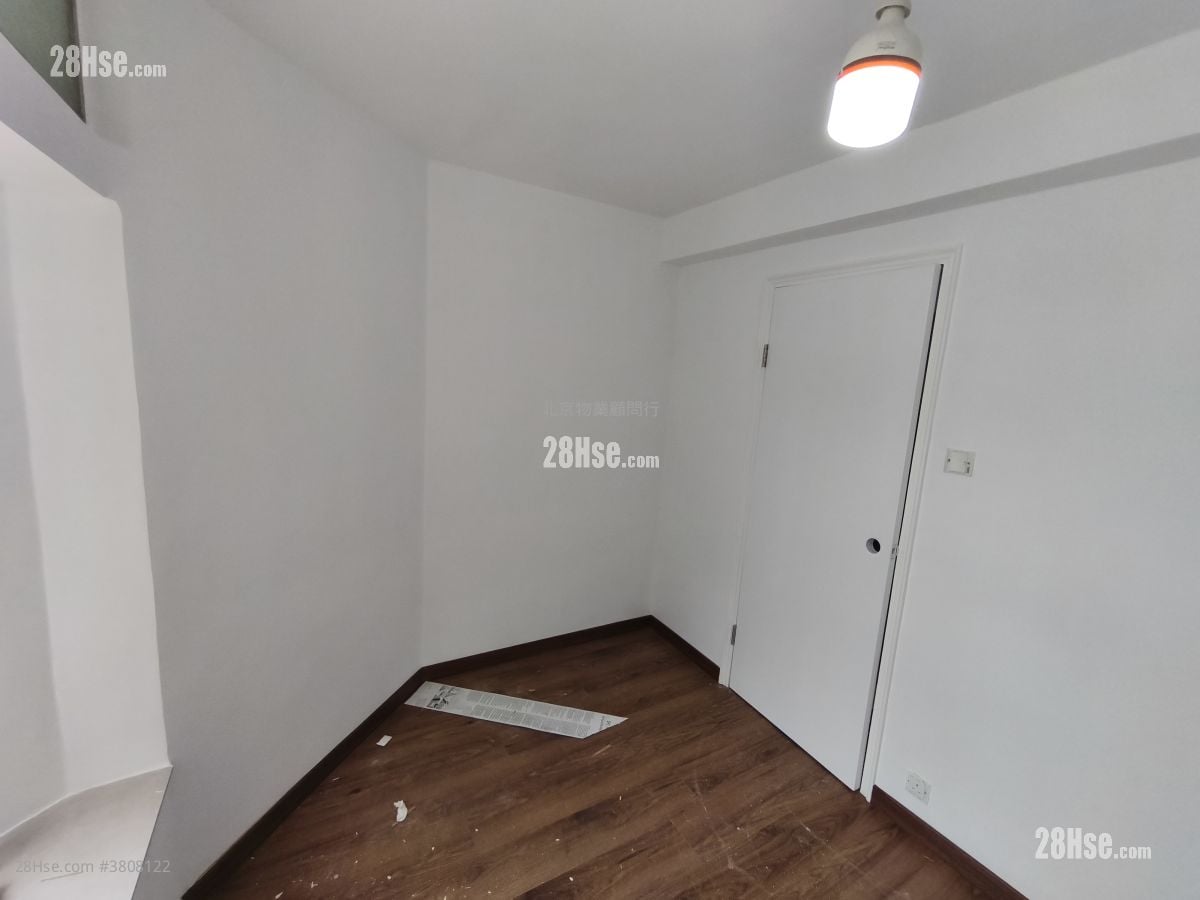 丽港城 租盘 2 房 , 1 浴室 517 平方尺