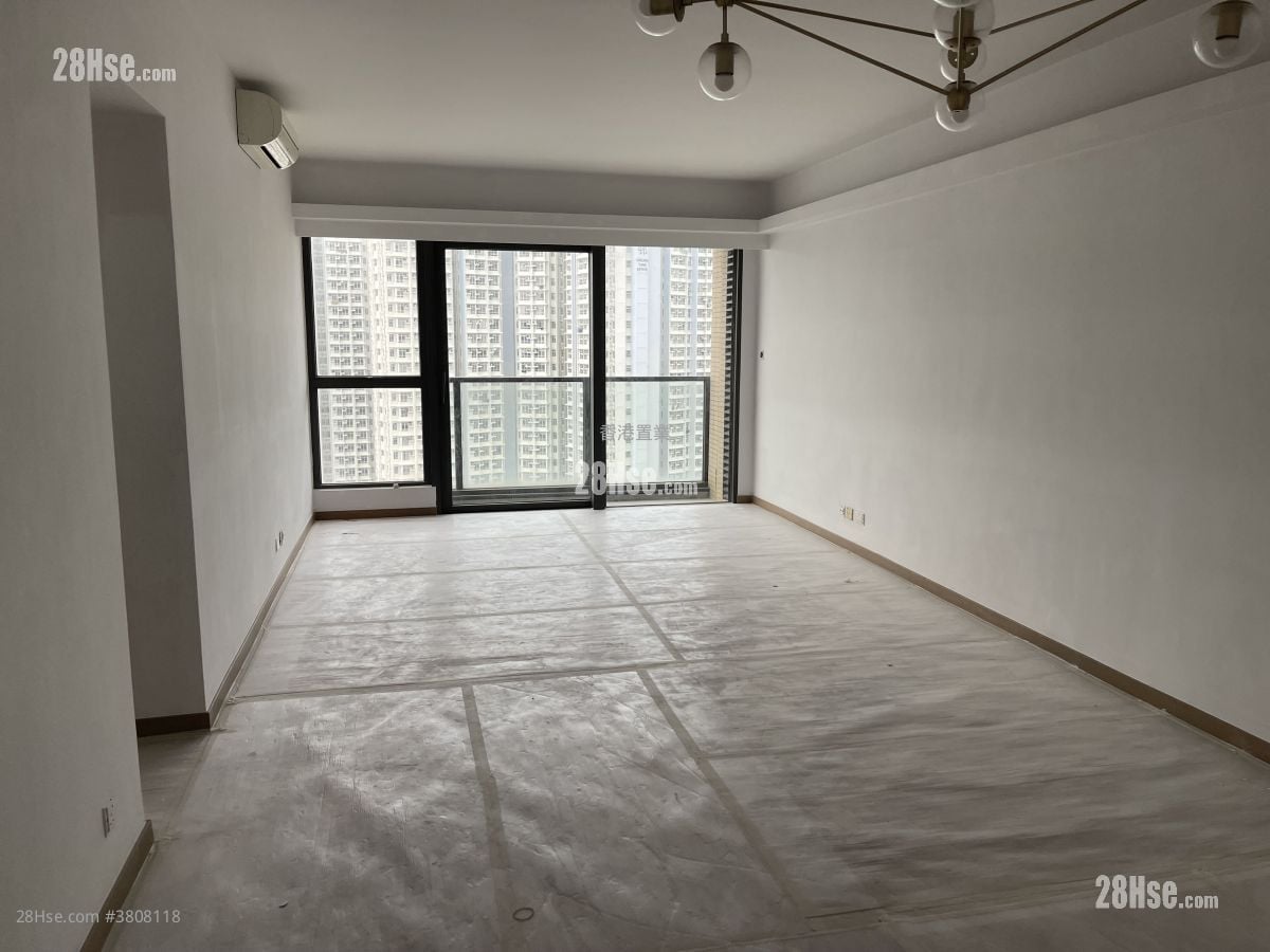 The Visionary Rental 4 Bedrooms , 3 Bathrooms 1,377 ft²