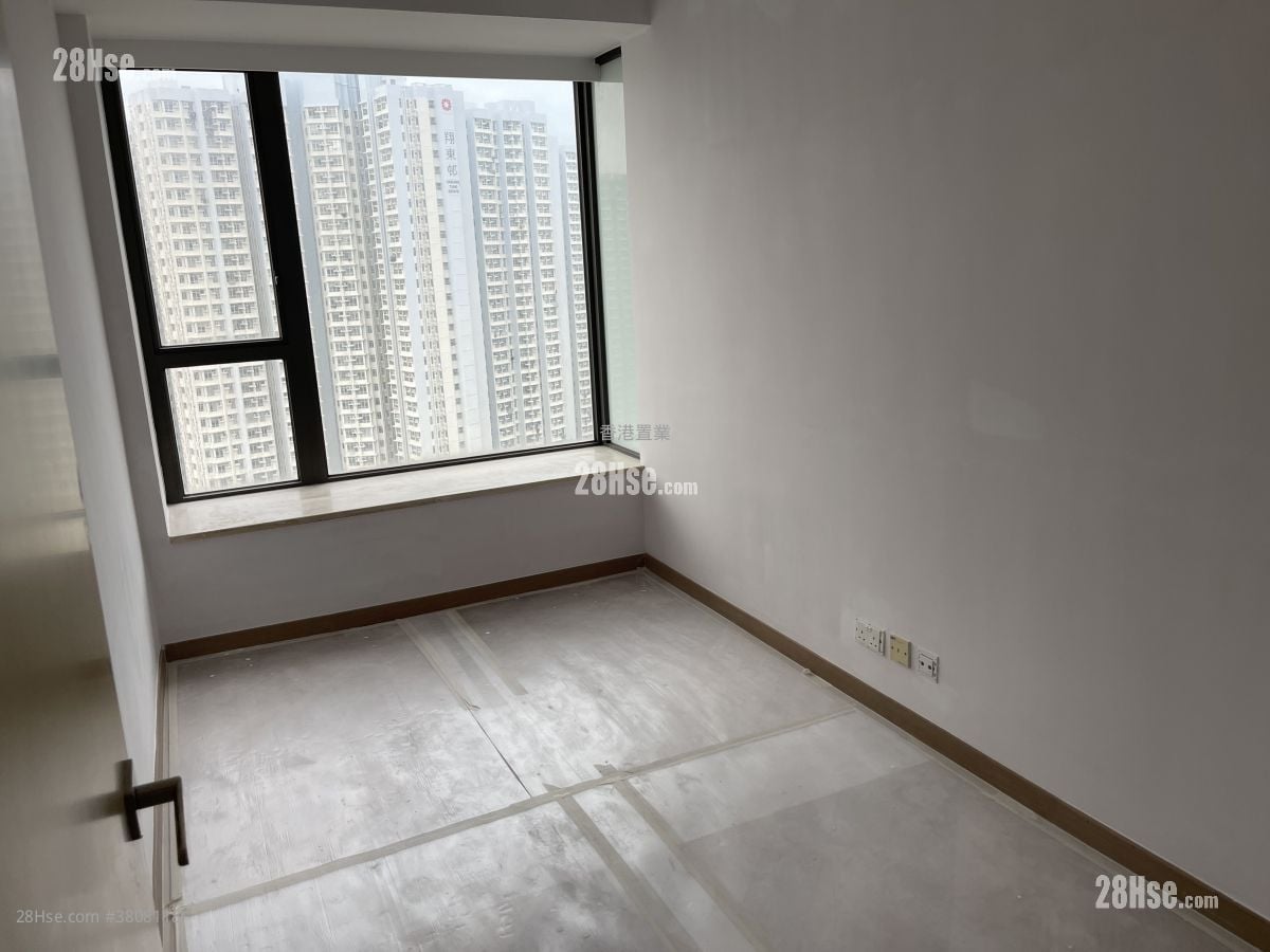 The Visionary Rental 4 Bedrooms , 3 Bathrooms 1,377 ft²