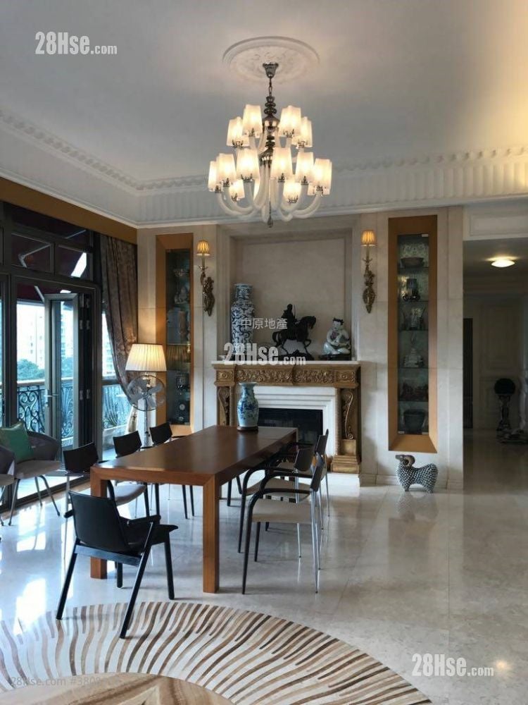 The Great Hill Sell 4 Bedrooms , 2 Bathrooms 2,295 ft²