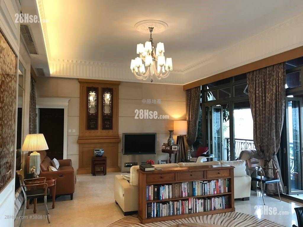 The Great Hill Sell 4 Bedrooms , 2 Bathrooms 2,295 ft²