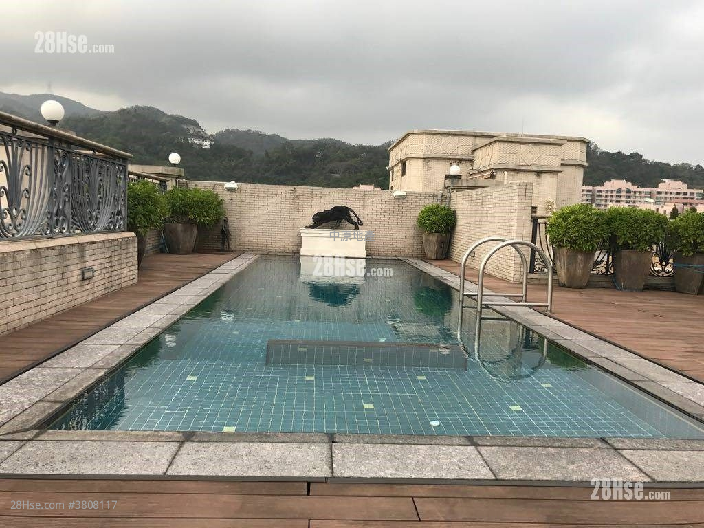 The Great Hill Sell 4 Bedrooms , 2 Bathrooms 2,295 ft²