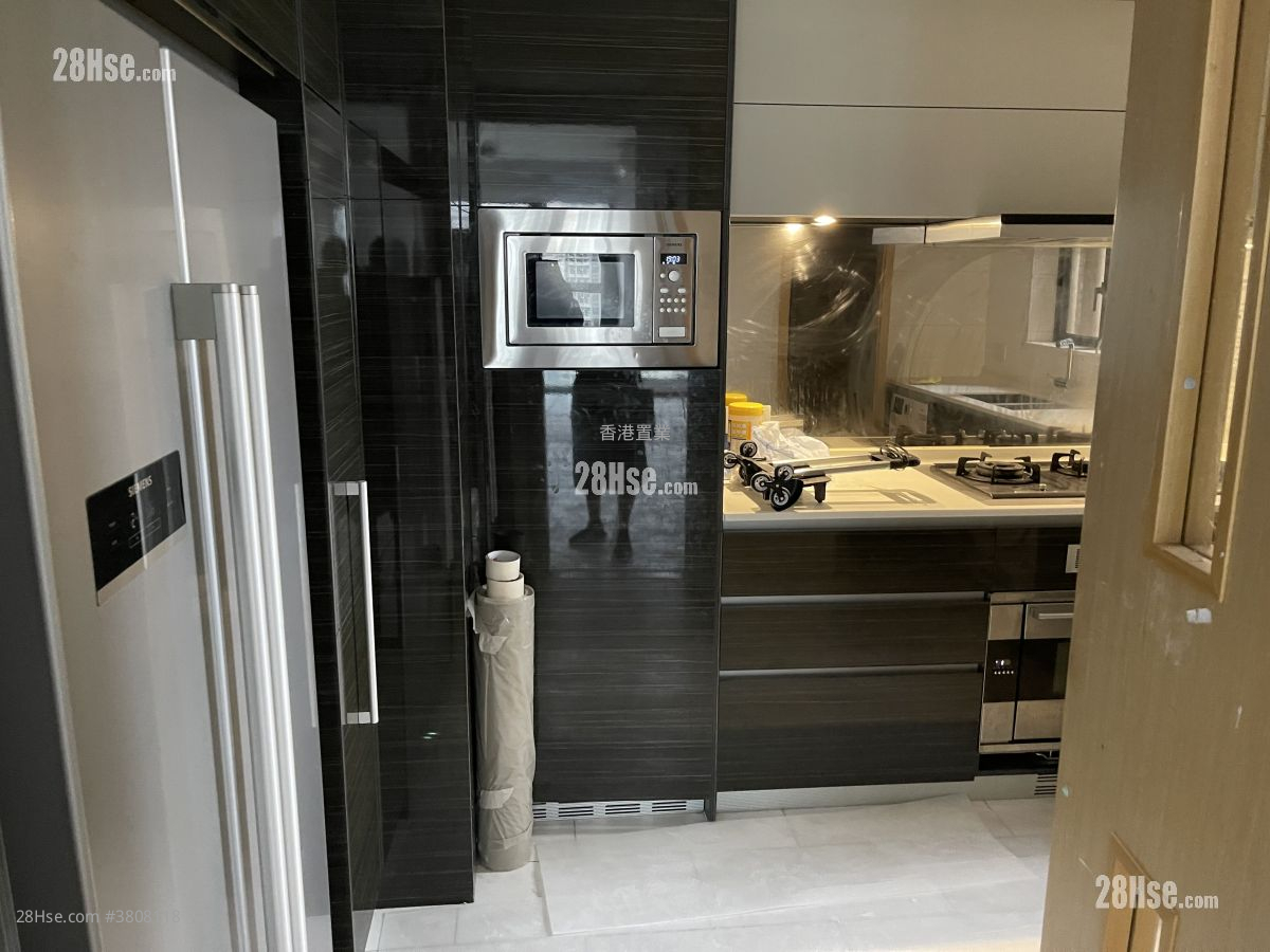 The Visionary Rental 4 Bedrooms , 3 Bathrooms 1,377 ft²