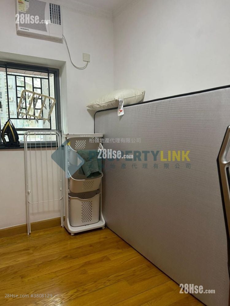 Hollywood Terrace Sell 2 Bedrooms , 1 Bathroom 615 ft²