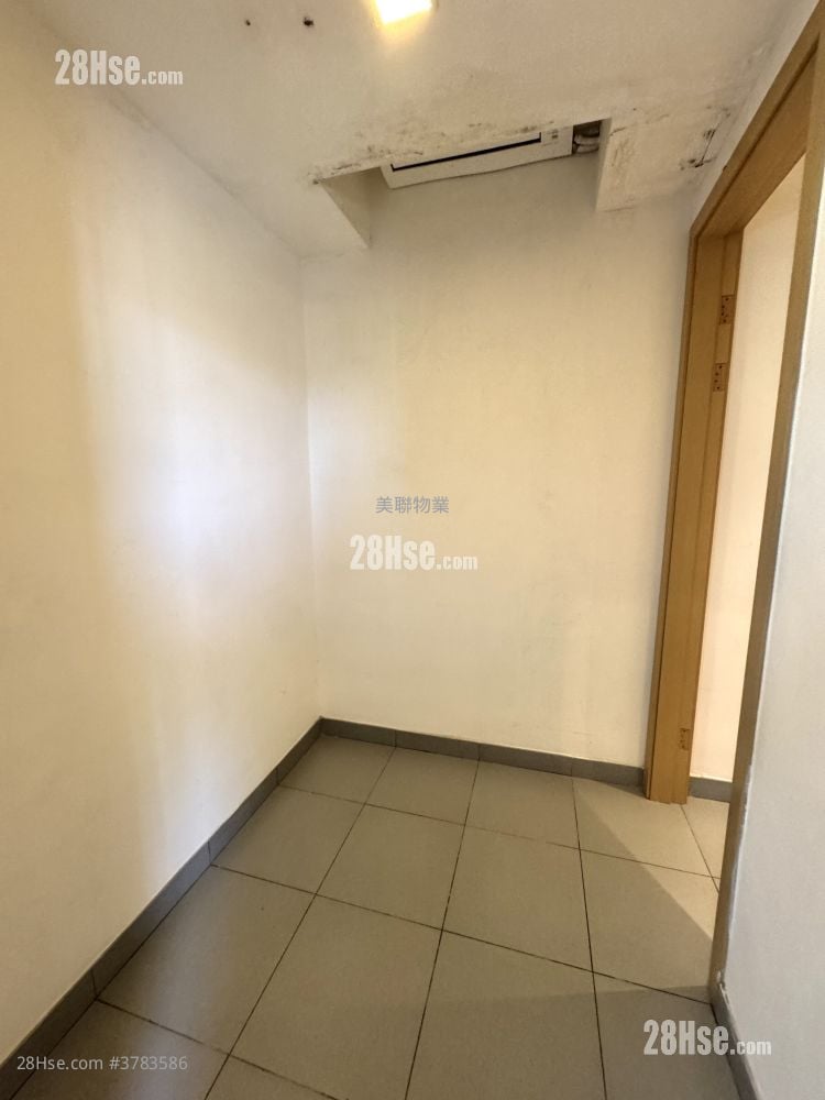 南湾 租盘 3 房 , 3 浴室 1,836 平方尺