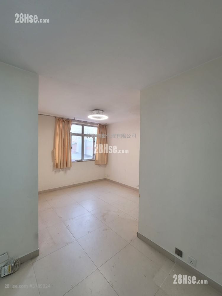 Telford Gardens Rental 2 Bedrooms , 1 Bathroom 556 ft²