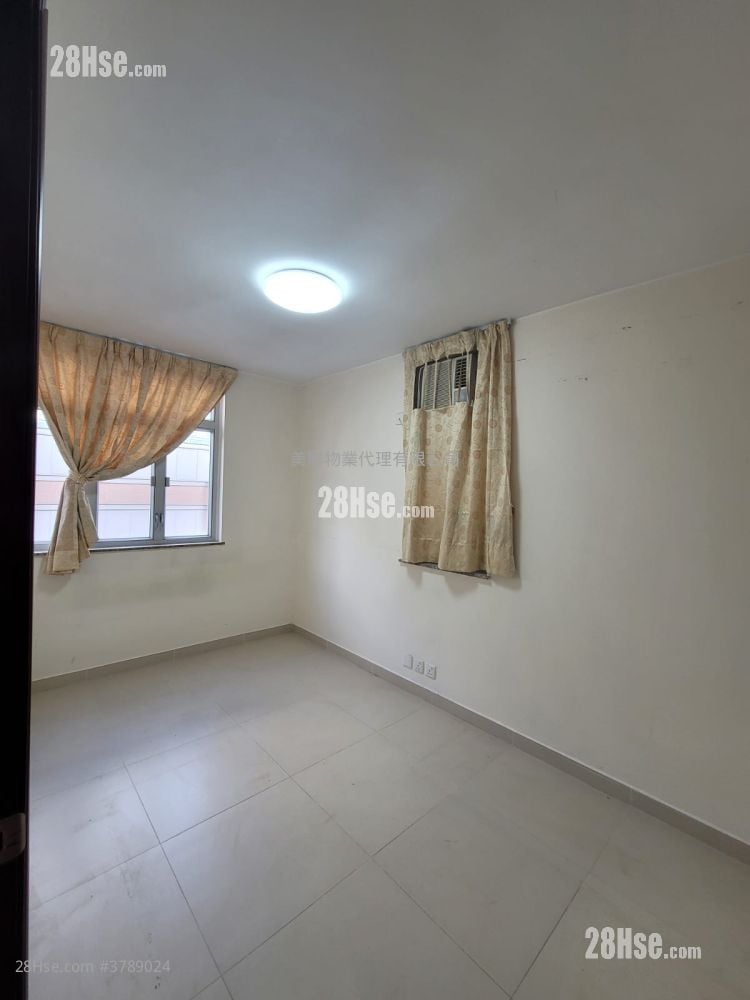 Telford Gardens Rental 2 Bedrooms , 1 Bathroom 556 ft²