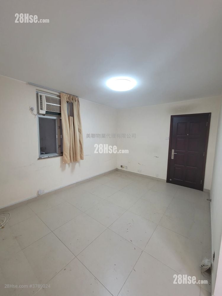 Telford Gardens Rental 2 Bedrooms , 1 Bathroom 556 ft²