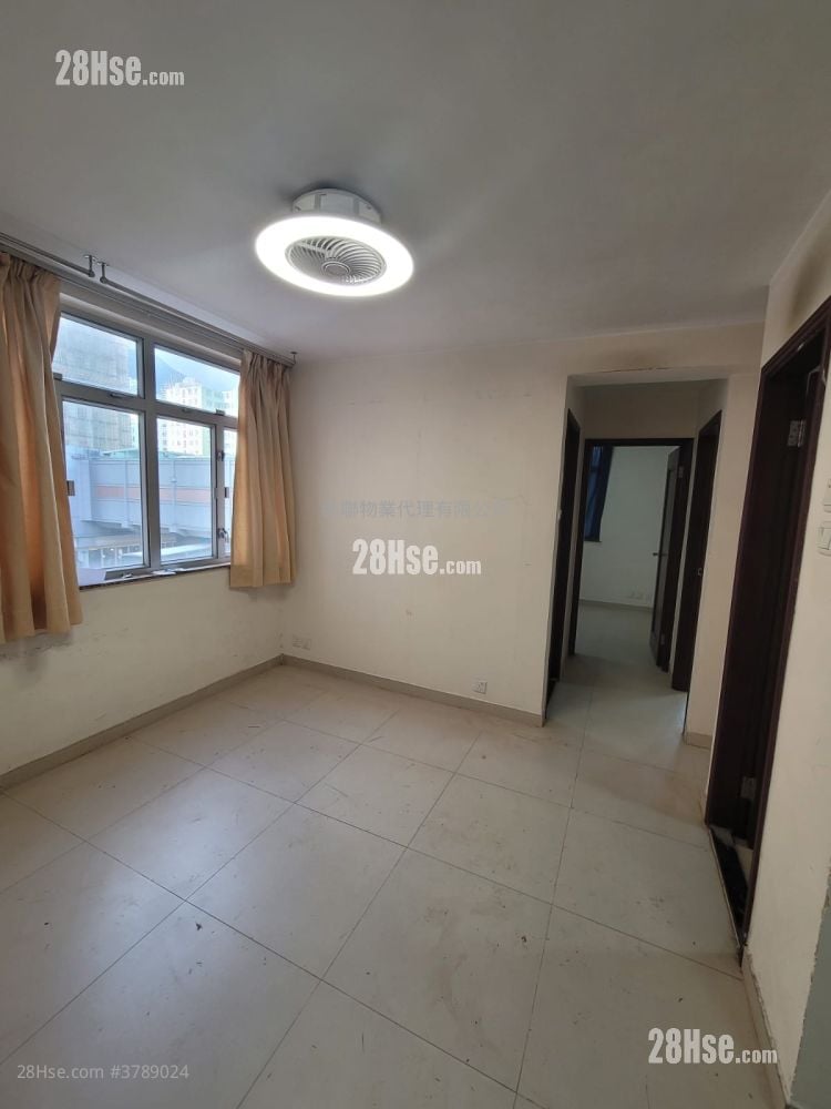Telford Gardens Rental 2 Bedrooms , 1 Bathroom 556 ft²