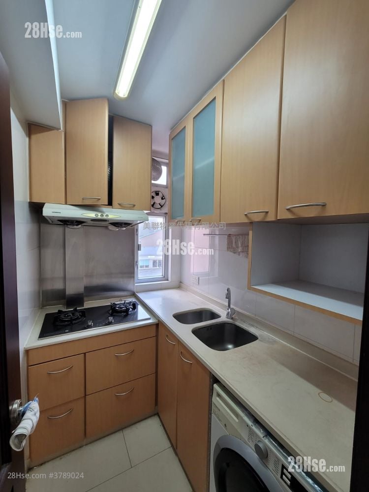 Telford Gardens Rental 2 Bedrooms , 1 Bathroom 556 ft²