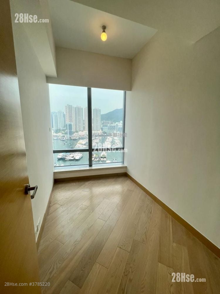 Larvotto Sell 3 Bedrooms , 1 Bathroom 1,174 ft²