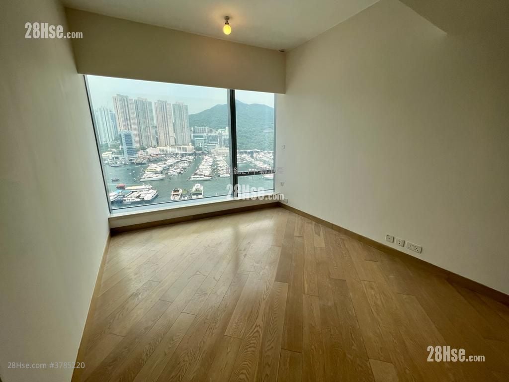 Larvotto Sell 3 Bedrooms , 1 Bathroom 1,174 ft²