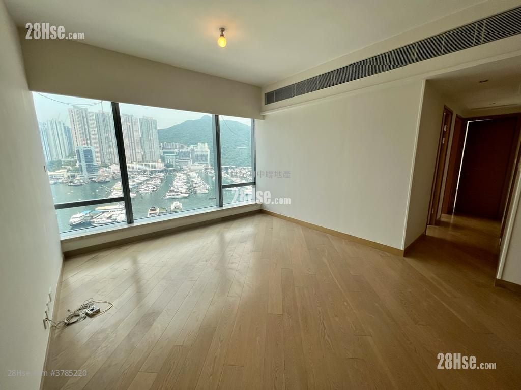 Larvotto Sell 3 Bedrooms , 1 Bathroom 1,174 ft²