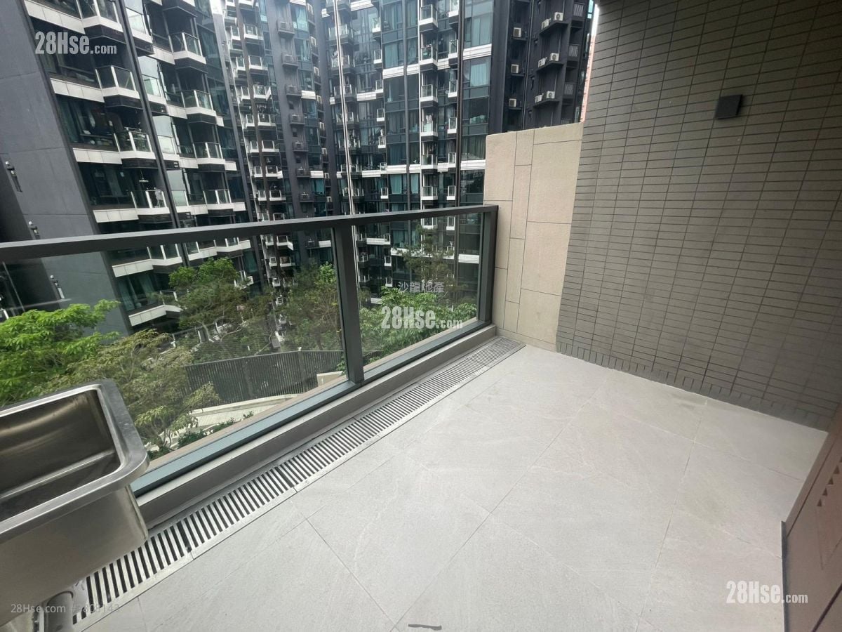 Gold Coast Bay Sell Studio , 1 Bathroom 183 ft²