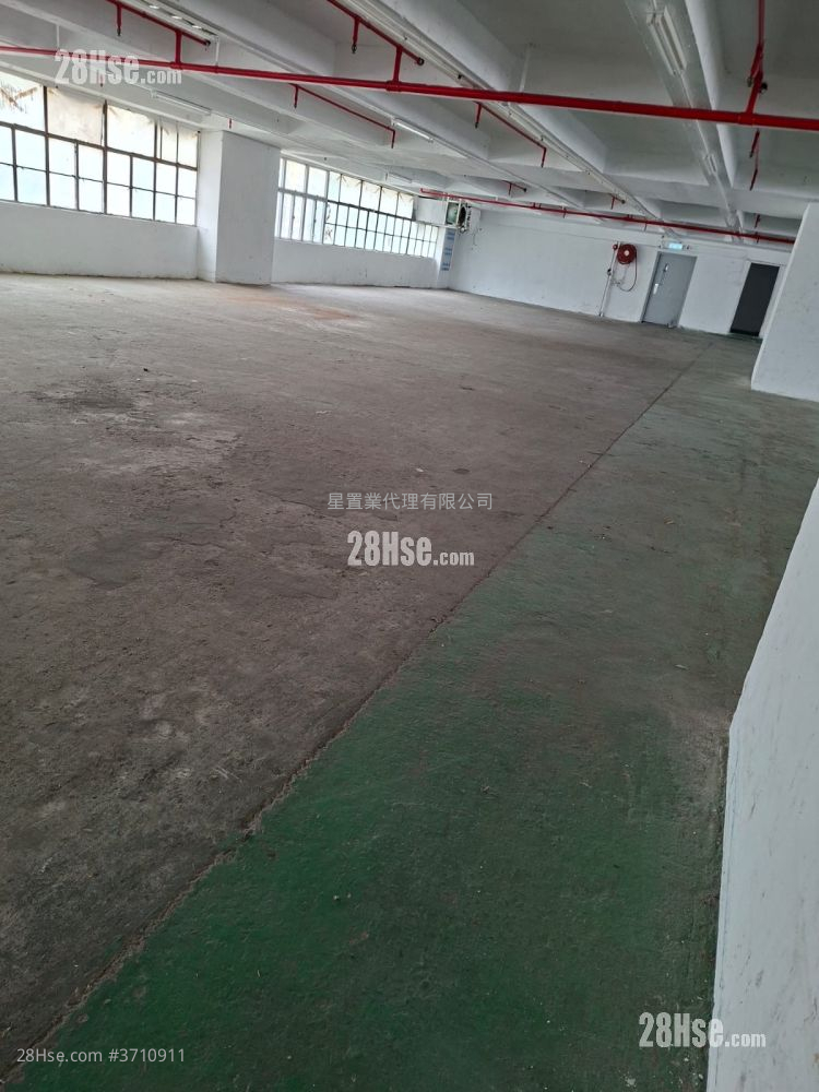 Success Industrial Building Rental Studio , 2 Toilets