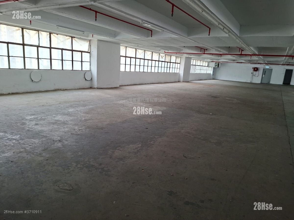 Success Industrial Building Rental Studio , 2 Toilets