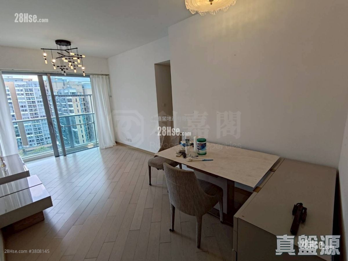 峻峦 租盘 3 房 , 2 浴室 716 平方尺