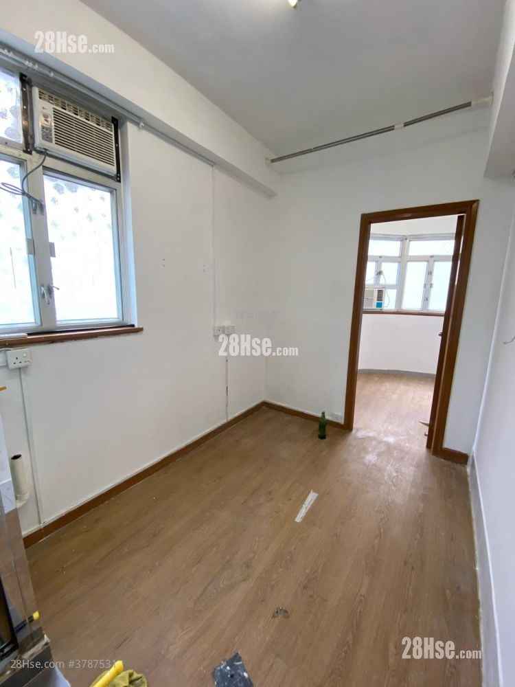 单幢楼房 租盘 1 房 180 平方尺