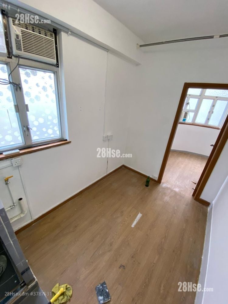 单幢楼房 租盘 1 房 180 平方尺