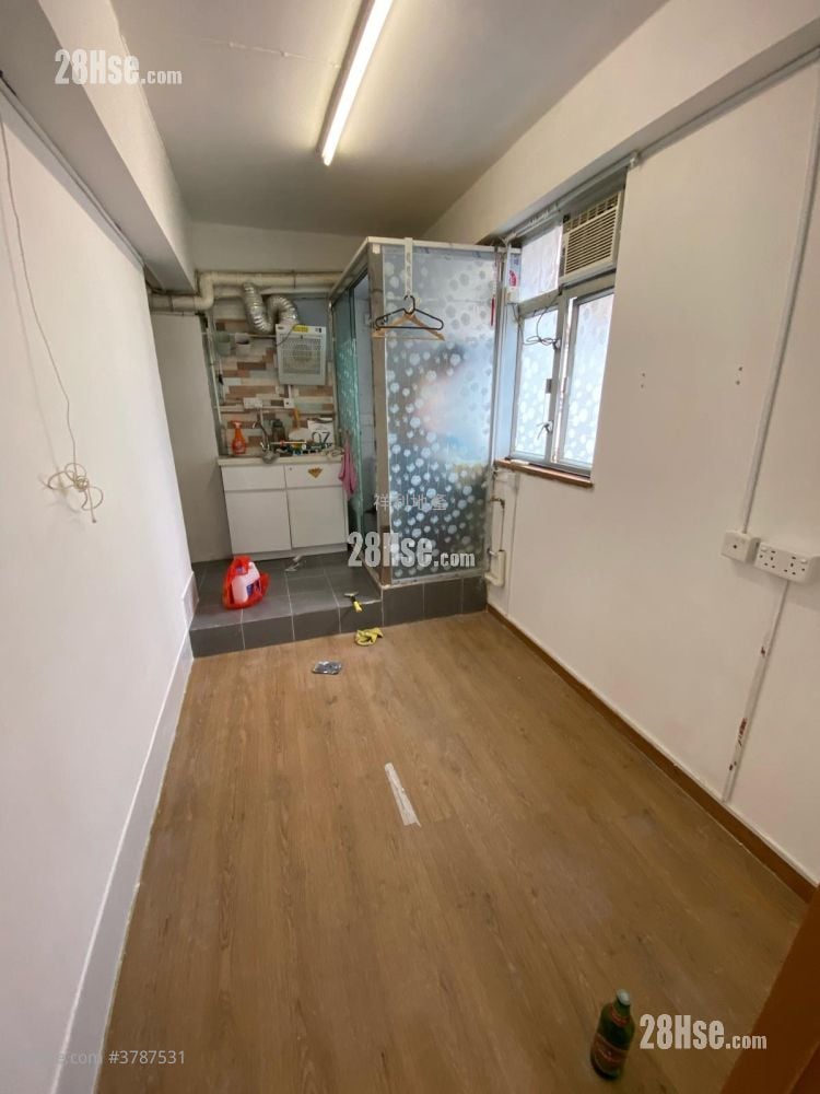 单幢楼房 租盘 1 房 180 平方尺