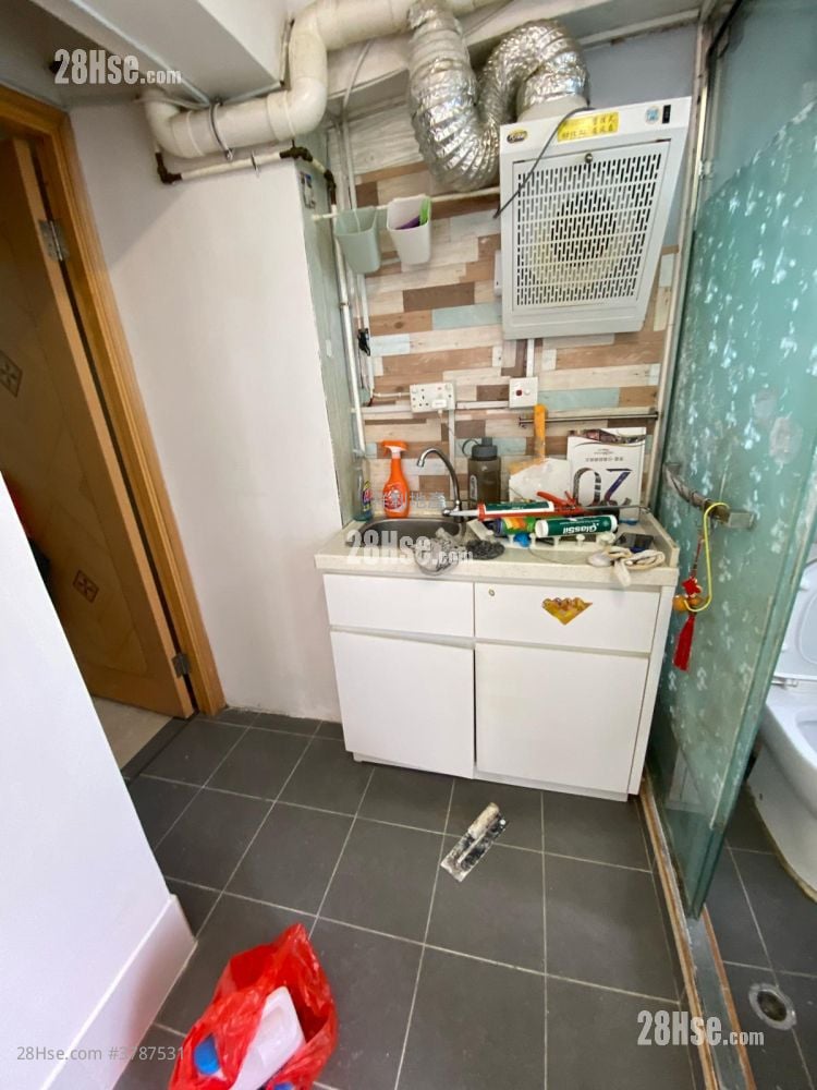 单幢楼房 租盘 1 房 180 平方尺