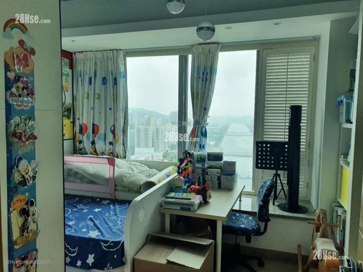 溱岸8号 售盘 3 房 , 2 浴室 1,250 平方尺