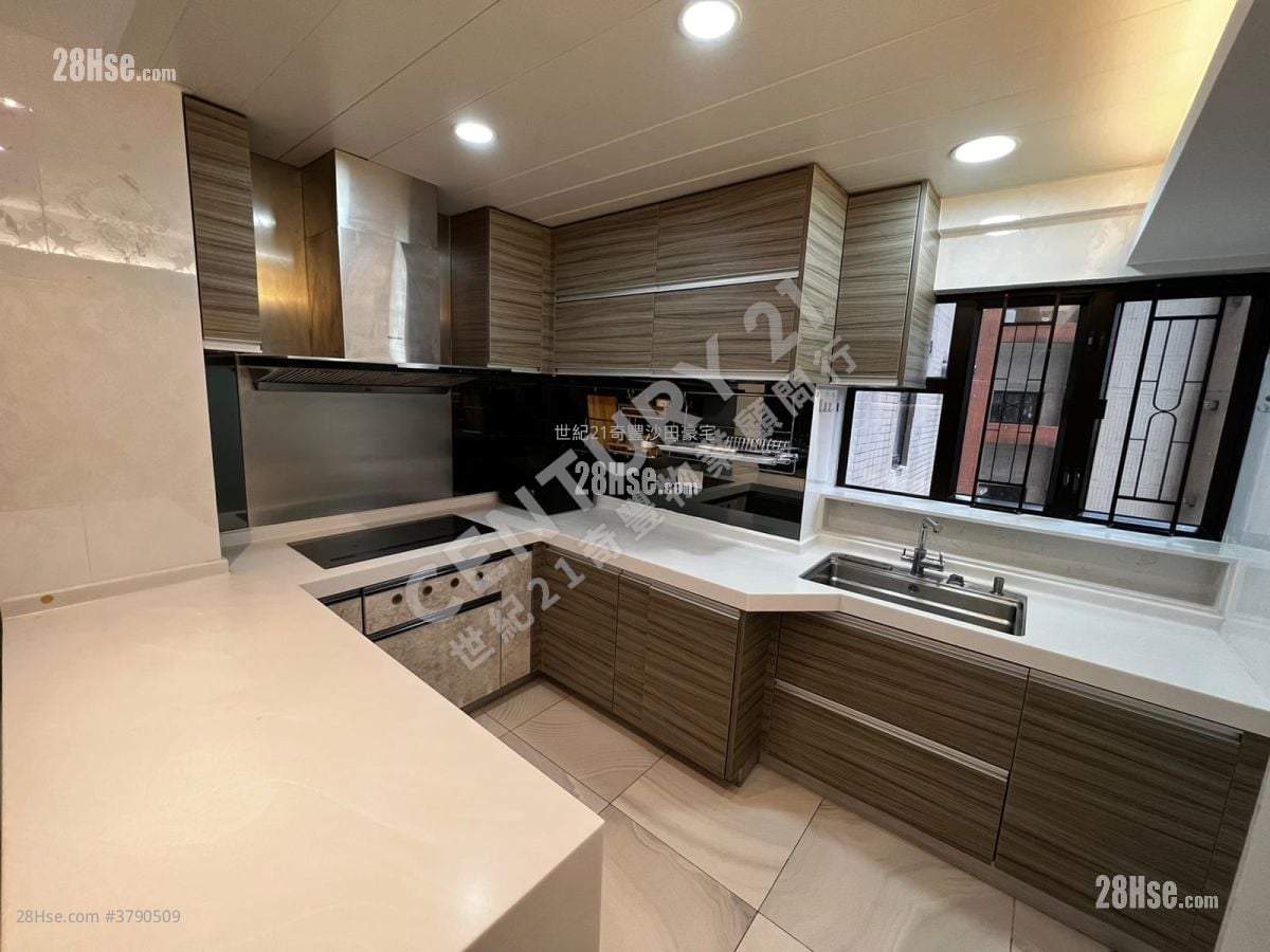 聚龍居 售盤 3 房 , 2 浴室 942 平方呎