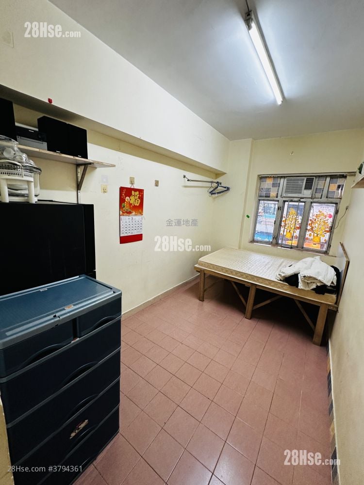 钜昌大楼 租盘 180 平方尺