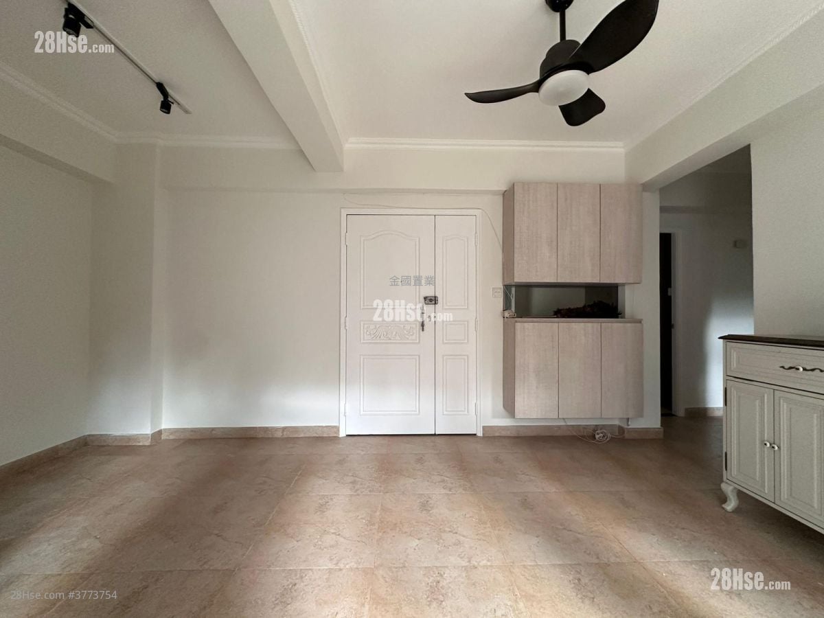 黄达荣大厦 售盘 3 房 , 1 浴室 566 平方尺