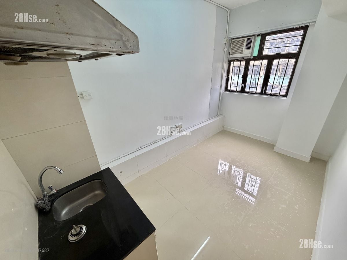 Pak Lok Building Rental Studio , 1 Bathroom 110 ft²