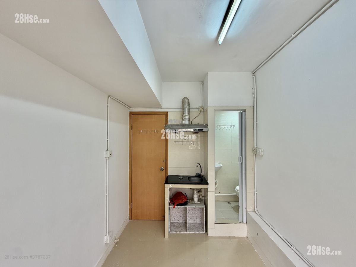 Pak Lok Building Rental Studio , 1 Bathroom 110 ft²