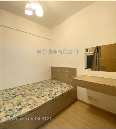 Heung Hoi Mansion Sell 3 Bedrooms , 1 Bathroom 488 ft²