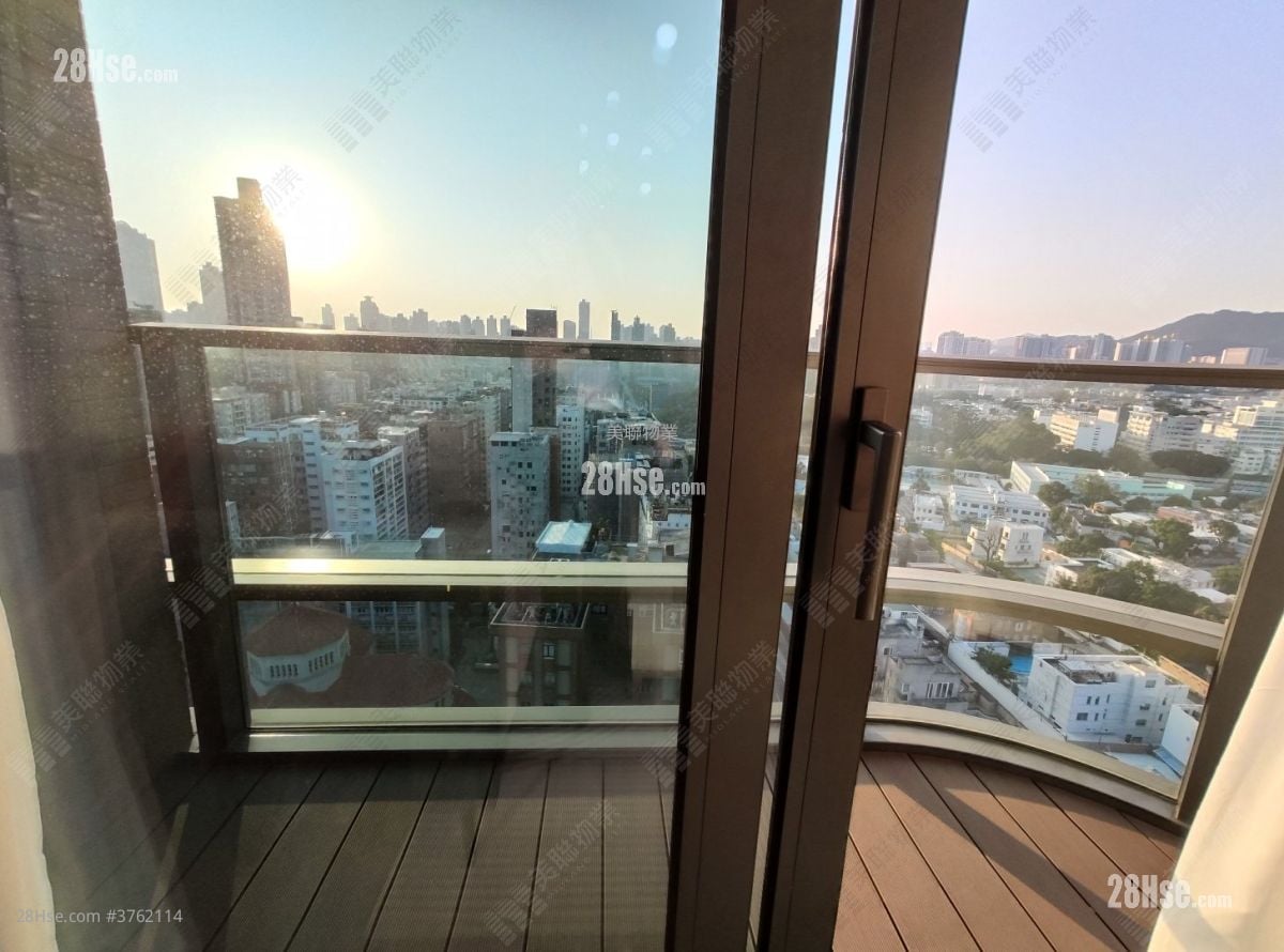 128 Waterloo Sell 1 Bedroom 342 ft²