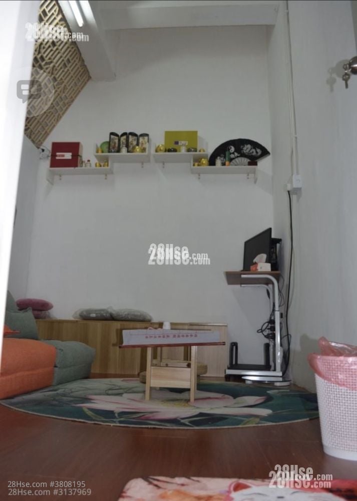 Chinese Mansion Rental 900 ft²