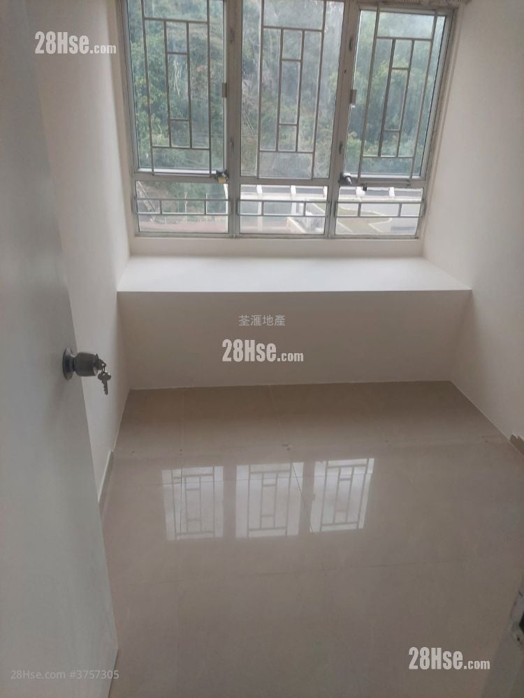 荃德花园 租盘 2 房 , 1 浴室 287 平方尺