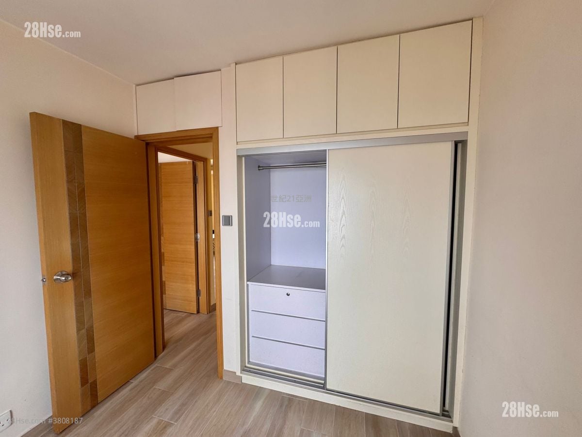 Academic Terrace Rental 2 Bedrooms , 1 Bathroom 531 ft²