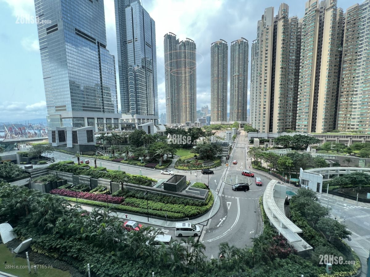 The Harbourside Rental 2 Bedrooms , 2 Bathrooms 751 ft²