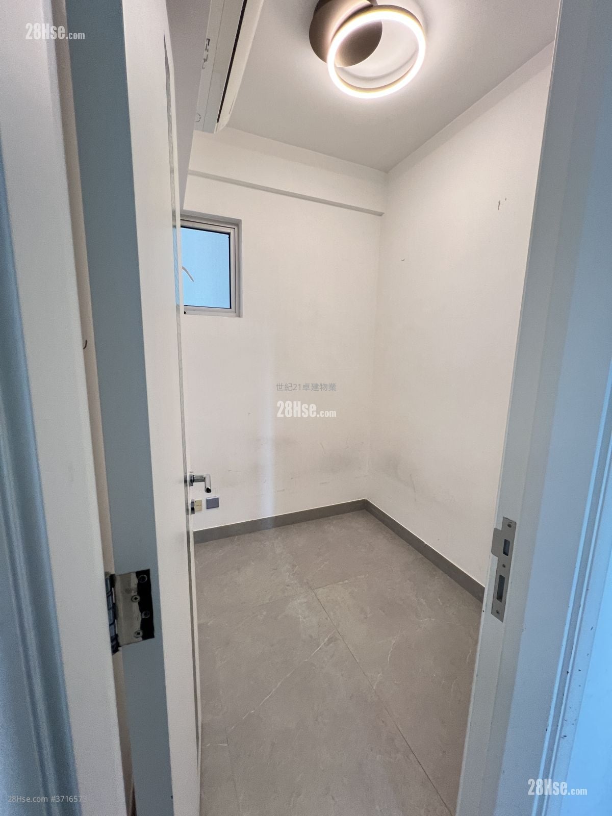 The Harbourside Rental 2 Bedrooms , 2 Bathrooms 751 ft²