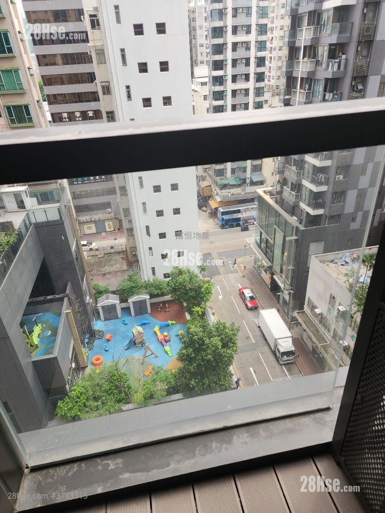 Baker Circle Greenwich Sell Studio , 1 Bathroom 212 ft²