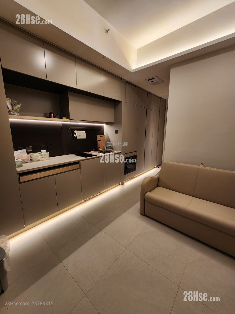 Baker Circle Greenwich Sell Studio , 1 Bathroom 212 ft²