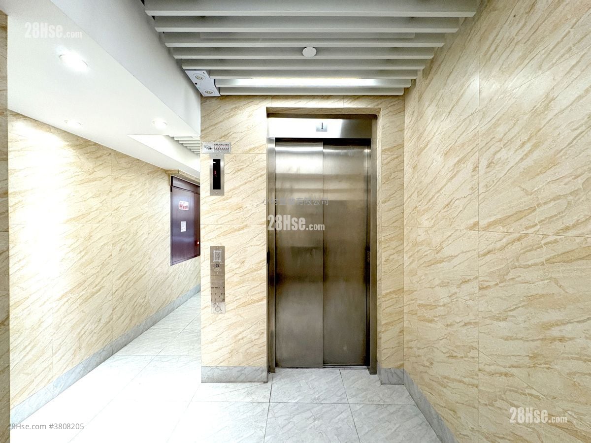 大堂: Austin Living 租盘 开放式间隔 , 1 浴室 150 平方尺