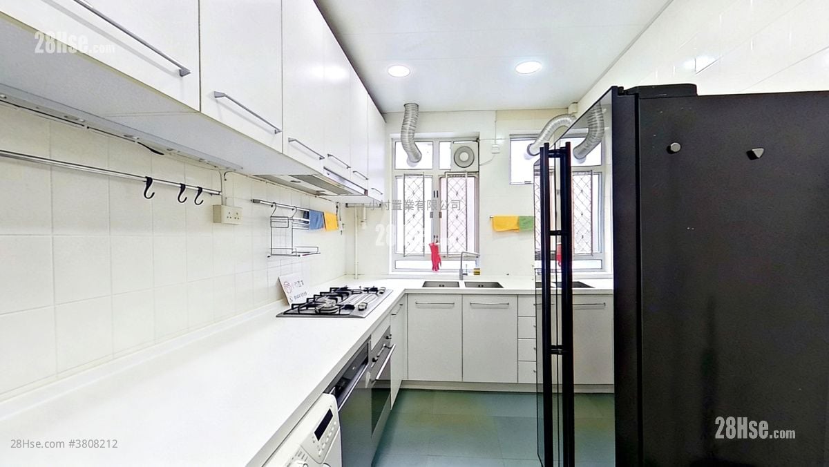 厨房: High Life Mansion 租盘 3 房 , 2 浴室 984 平方尺