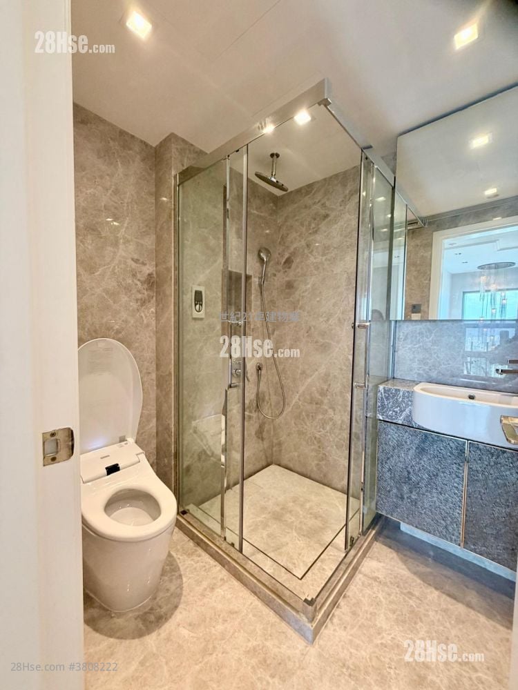 君临天下 租盘 3 房 , 3 浴室 1,807 平方尺