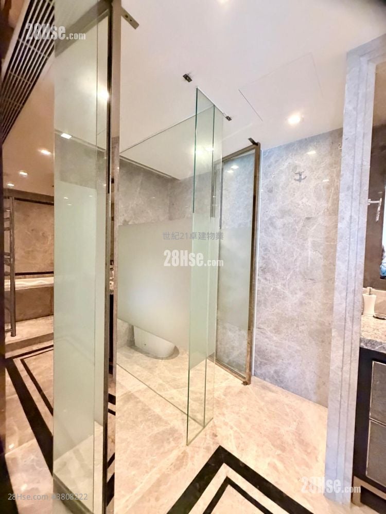 君临天下 租盘 3 房 , 3 浴室 1,807 平方尺